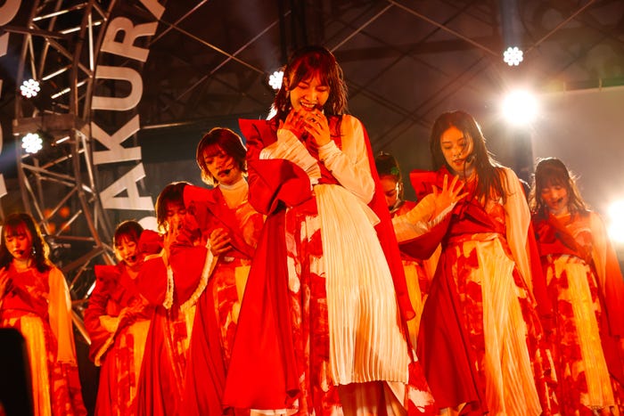 櫻坂46 (C)上山陽介