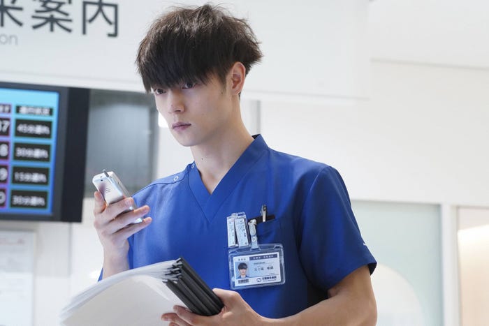 窪田正孝/「ラジエーションハウス~放射線科の診断レポート~」第7話より(C)フジテレビ