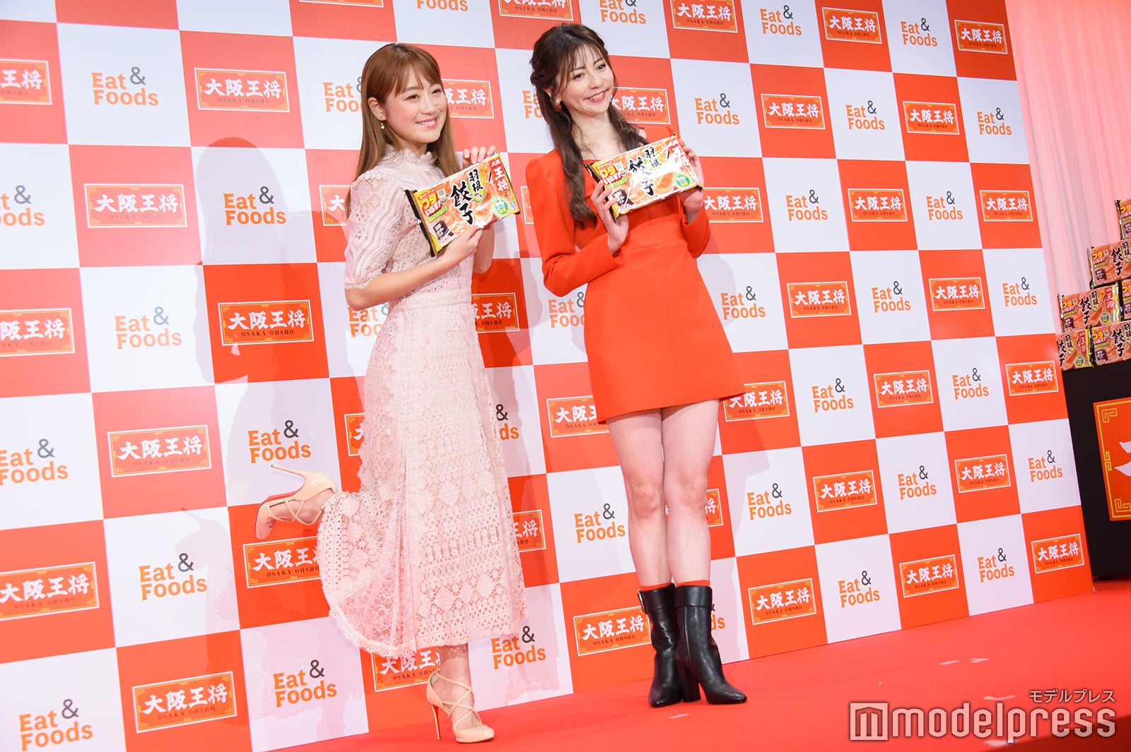 鈴木奈々、香里奈 （C）モデルプレス