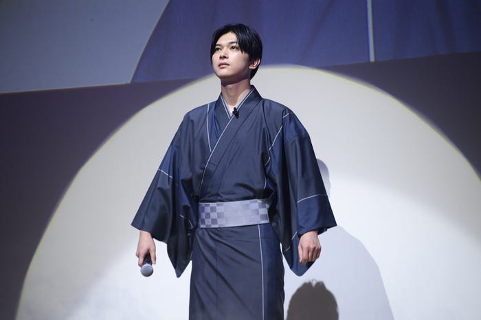 吉沢亮(C)モデルプレス