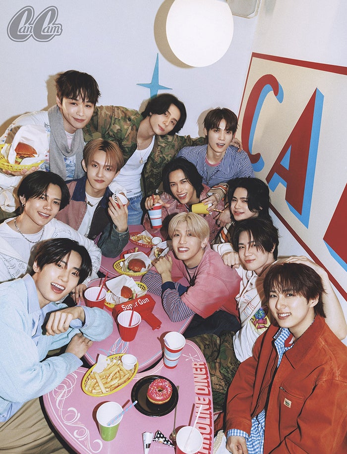 INI、3年ぶり「CanCaｍ」表紙登場 3ユニットに分かれたケミトークも