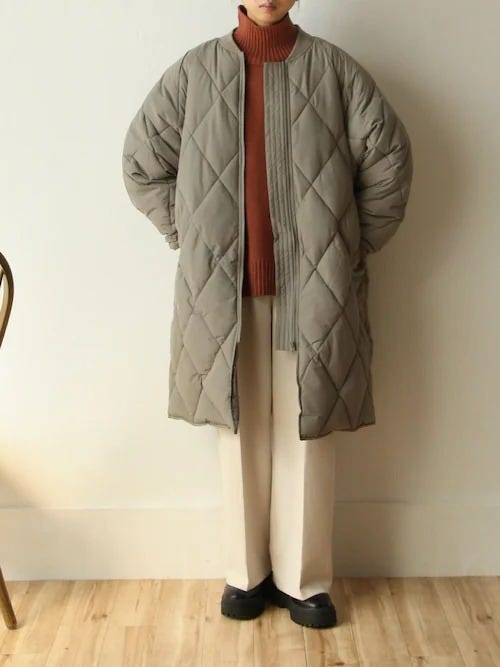 白パンツ カーキ