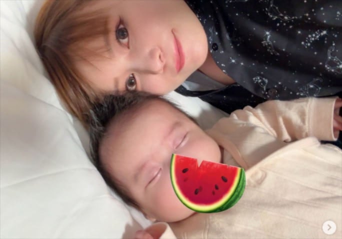 中川翔子、フォロワー55万人突破 “ツインズ”の天使すぎる寝顔SHOT多数公開