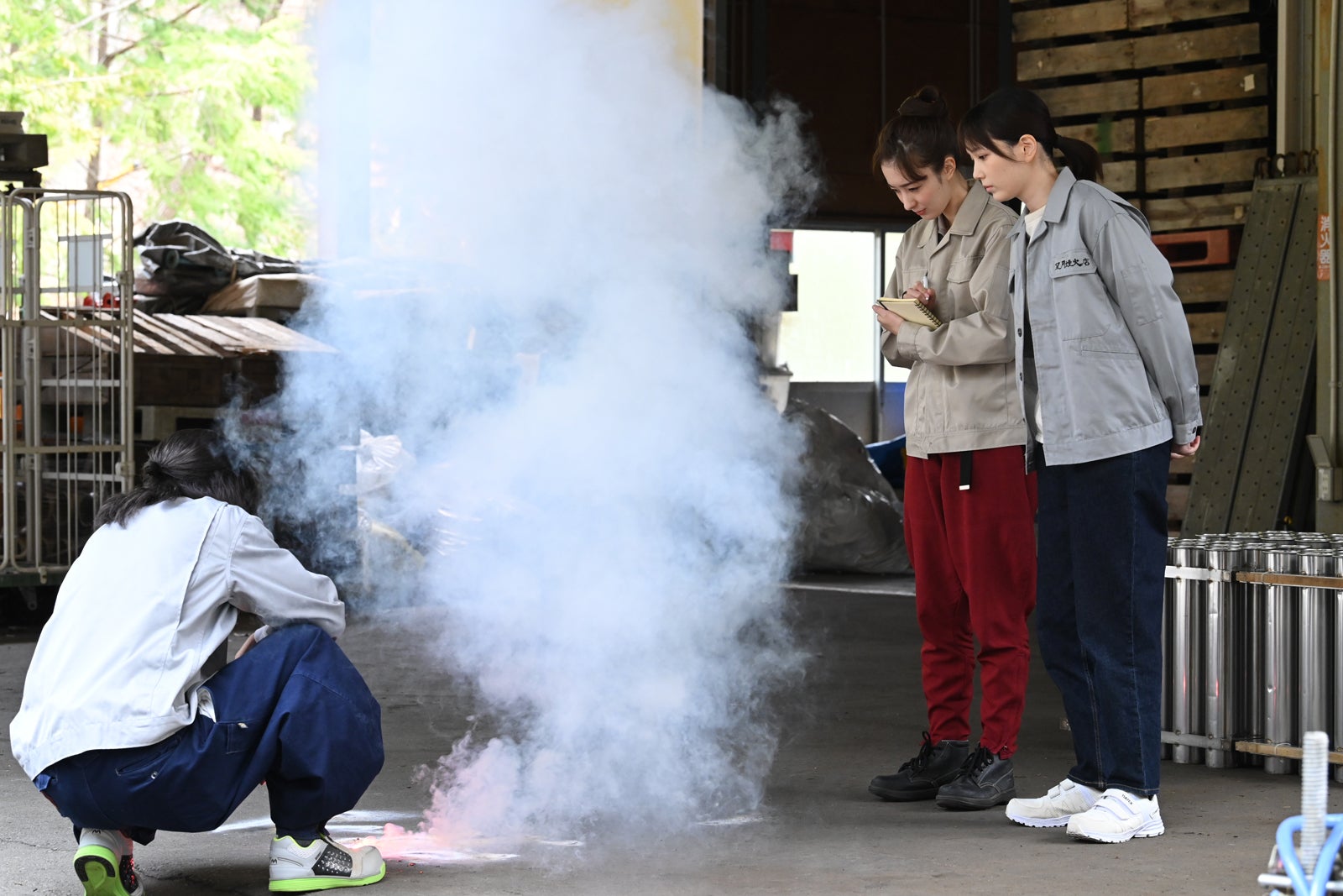 高橋一生、宮本茉由、本田翼「6秒間の軌跡～花火師・望月星太郎の2番目の憂鬱」第7話より（C）テレビ朝日