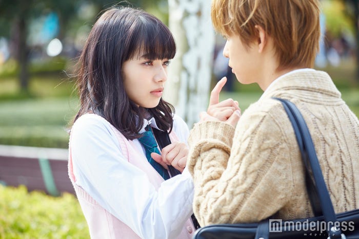 小松菜奈、千葉雄大(C)「黒崎くんの言いなりになんてならない」製作委員会