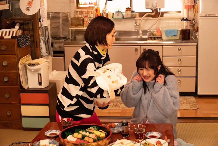 前田敦子、門脇麦「厨房のありす」第9話より(C)日本テレビ