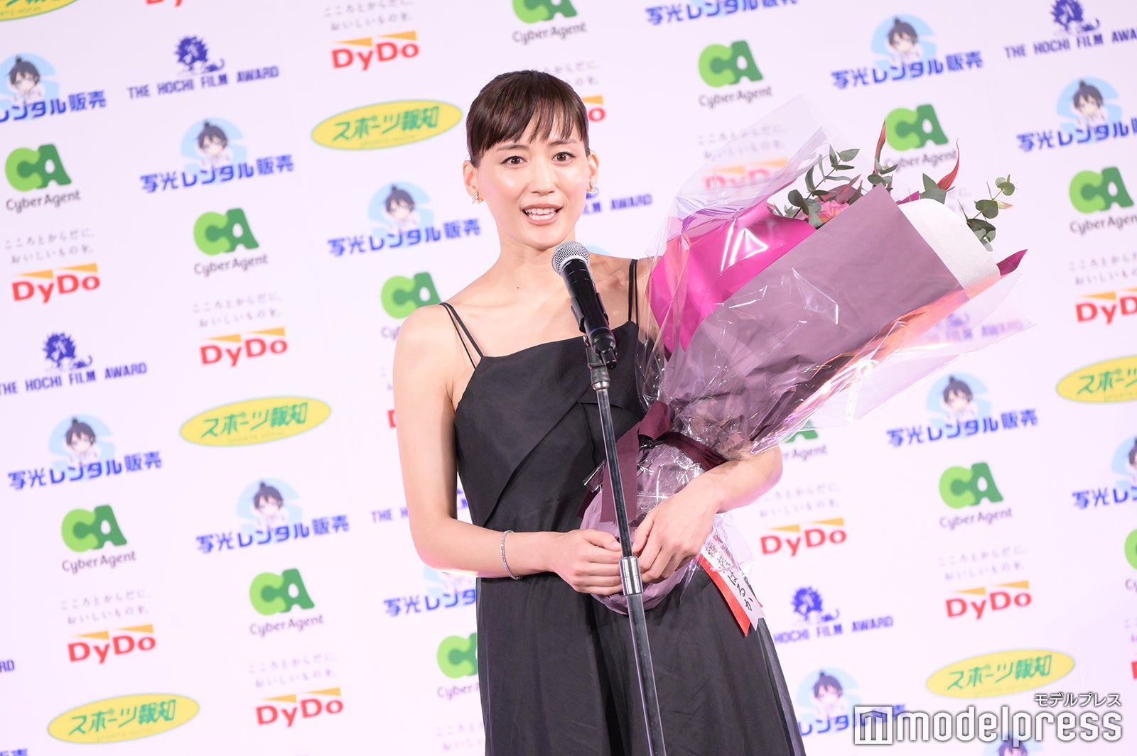 綾瀬はるか（C）モデルプレス