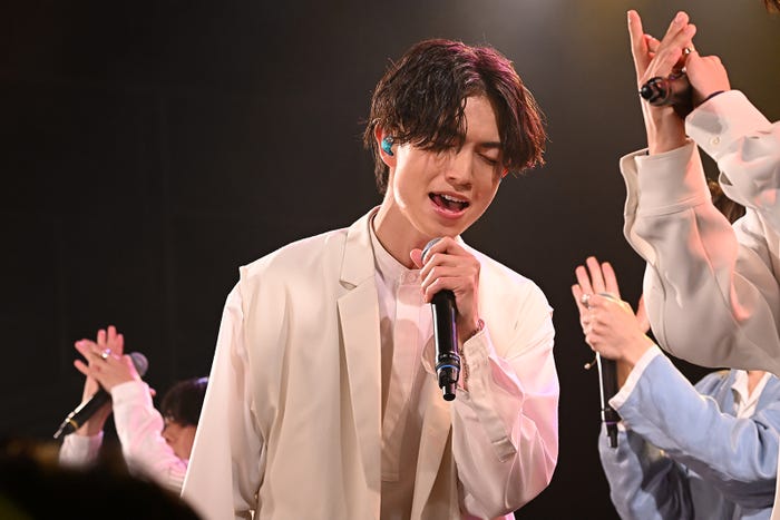綱啓永「君の花になる “Let's 8LOOM” TOUR~FIRST and LAST~」東京公演(C)TBS