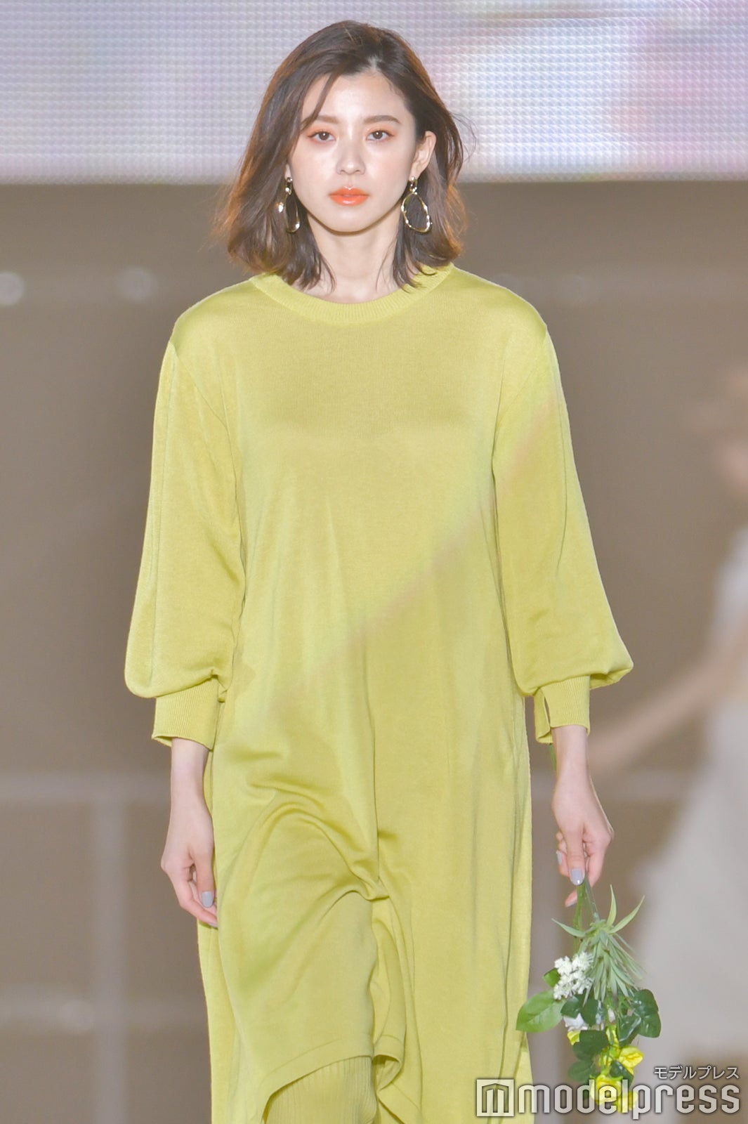 朝比奈彩（C）モデルプレス