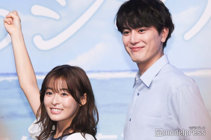 森七菜、間宮祥太朗(C)モデルプレス