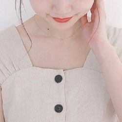 鎖骨見せでスタイルアップを狙え♡《スクエアネック》がNEXTブームの予感