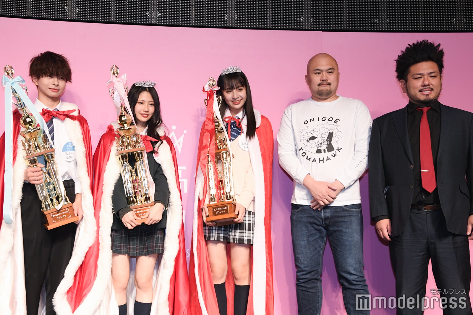 「男子高生ミスターコン2021」松本仁く、「女子高生ミスコン2021」グランプリ・ゆきのさん、「JCミスコン2021」グランプリ・あすかさん、鬼越トマホーク（C）モデルプレス