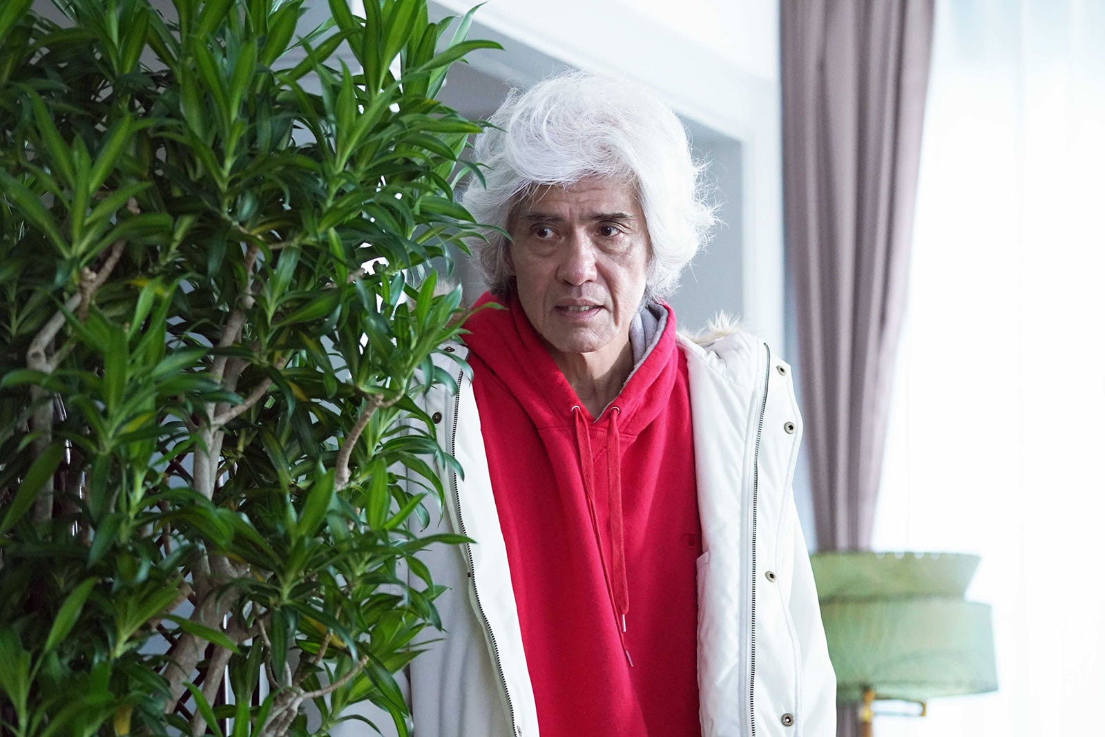 佐藤浩市「ONE DAY～聖夜のから騒ぎ～」第4話より（C）フジテレビ