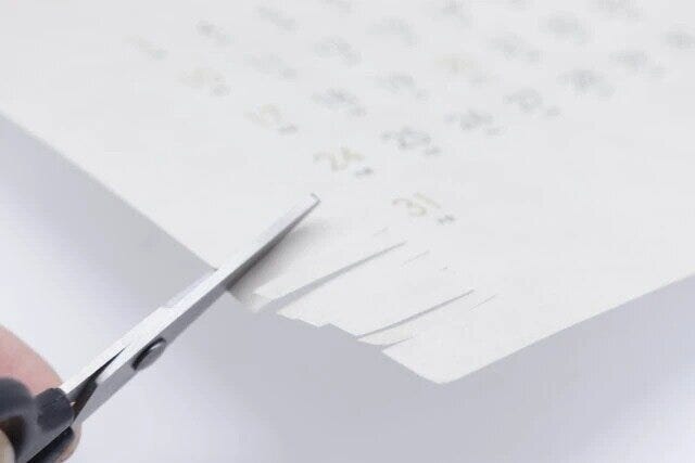 ダイソー　ミニハサミ（ふせネコ、マグネット付）