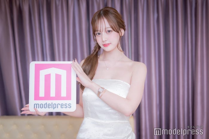 かな「CLUB RAISE」(C)モデルプレス