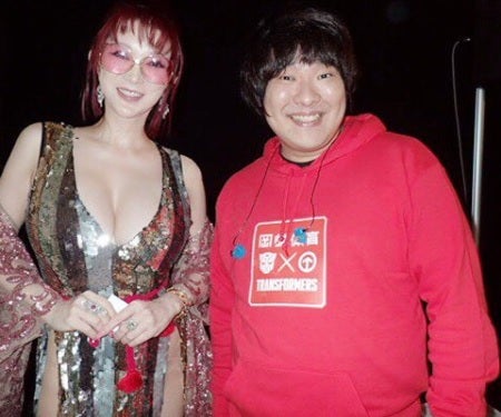 岡崎体育、デビュー後初めて女性と連絡先を交換「いきなり大物芸能人！」「ファビュラス」の声