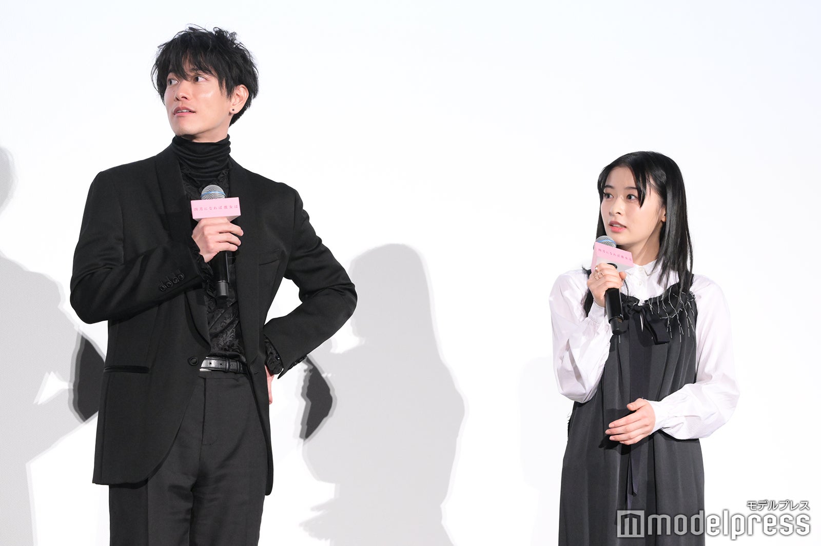 佐藤健、森七菜（C）モデルプレス