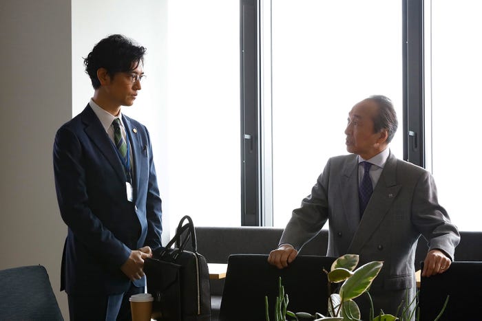 斎藤工、小日向文世「Believe ―君にかける橋―」第8話(C)テレビ朝日