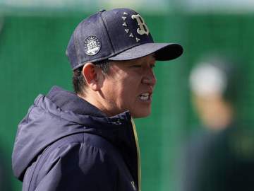 DeNA 川島慶三氏とコーチ契約締結を発表