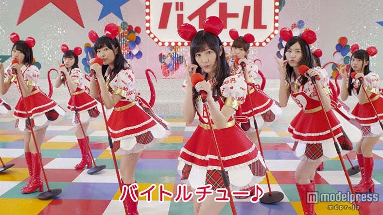 元AKB48メンバーが“バイト”メンバーに　渡辺麻友、まさかの再会に驚き