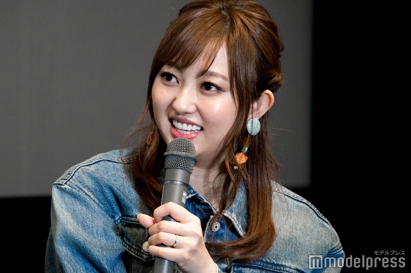 菊地亜美（C）モデルプレス