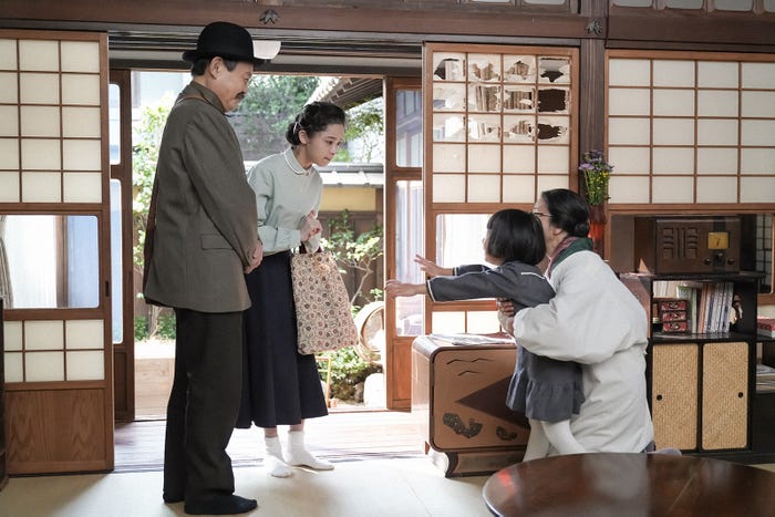 近藤芳正、趣里、小野美音、木野花「ブギウギ」第101話(C)NHK