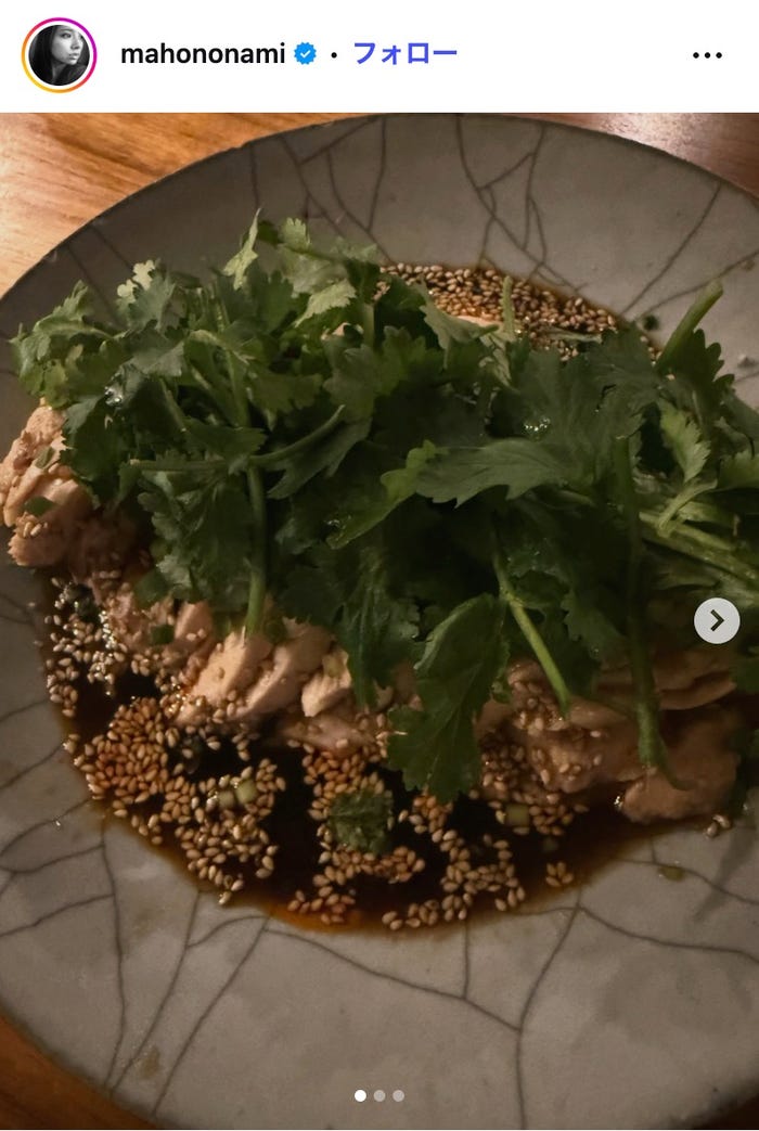 野波麻帆Instagramより