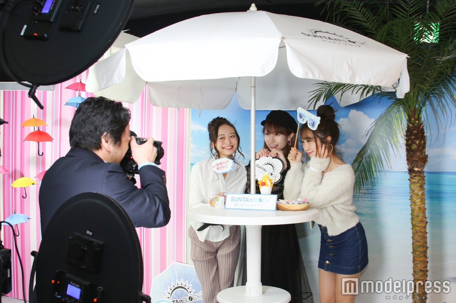 プロのカメラマンが撮影（C）モデルプレス