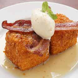 コーンフレークフレンチトースト/提供画像