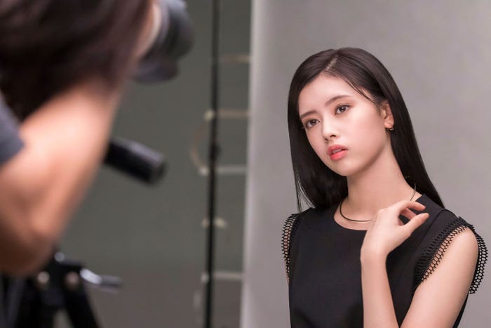 RIMA/新テレビCM「パノラマエリアで、目もとが変わる。」篇メイキング (提供写真)