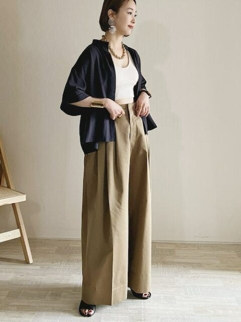 ワイドパンツ　コーデ