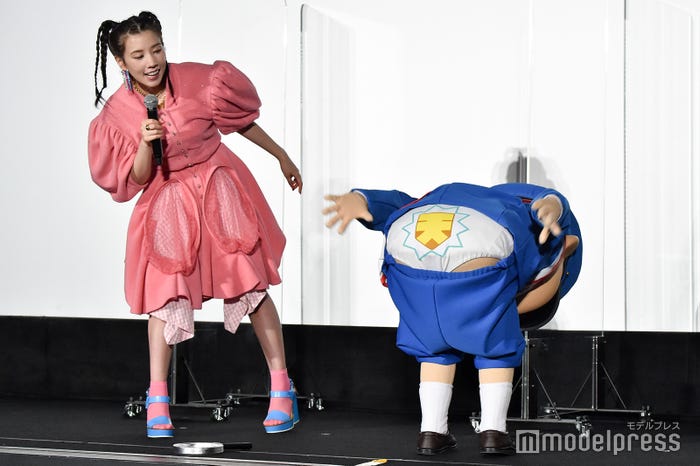 仲里依紗、しんのすけ (C)モデルプレス