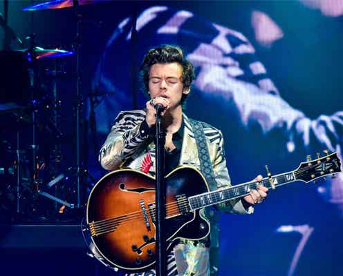 1Dハリー・スタイルズ、スケールアップした2度目の来日ソロ公演 関西弁のMCで沸かす