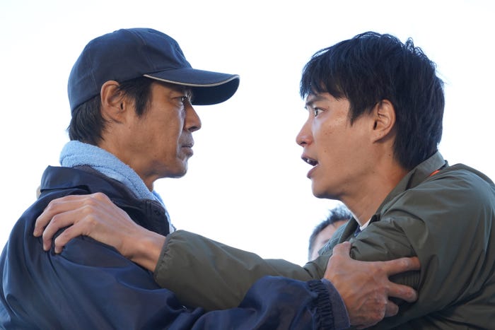 堤真一、鈴木伸之「ファーストペンギン!」第6話より(C)日本テレビ