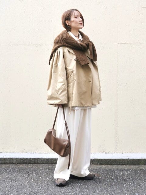 2026元旦大人女性スニーカー洗練見え上品コーデ