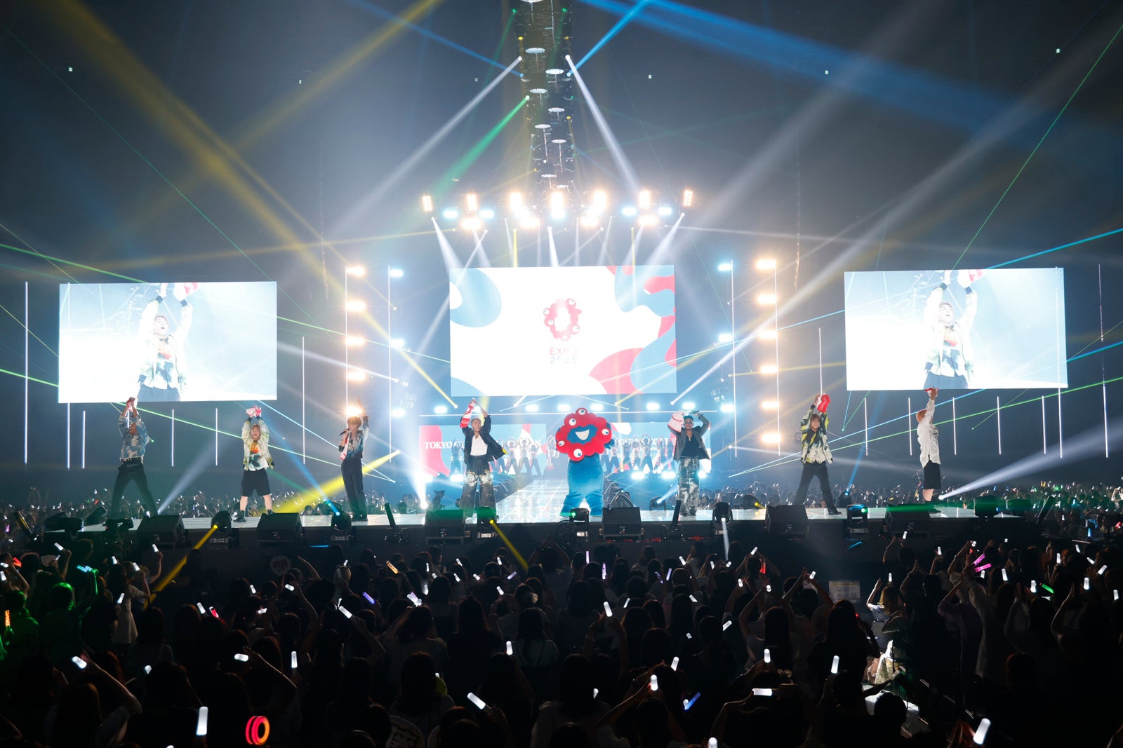 GENERATIONS（C）マイナビ TOKYO GIRLS COLLECTION 2023 AUTUMN／WINTER