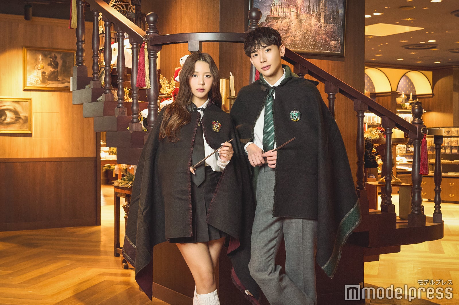 ハリー・ポッター ローブ風ストール（C）モデルプレス