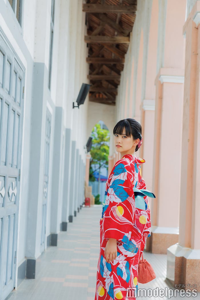 大西亜玖璃 写真集「LONG VACATION」お気に入りカット(C)講談社