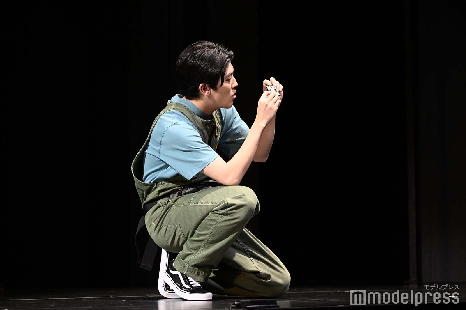 有輝「盗聴」フォトコールより（C）モデルプレス