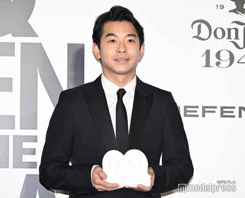 仲野太賀“イケてる賞”受賞に喜び ドラマ共演の伊藤沙莉&小池栄子に感謝【GQ MEN OF THE YEAR 2024】