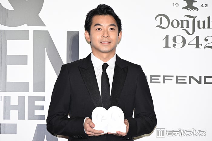 仲野太賀“イケてる賞”受賞に喜び ドラマ共演の伊藤沙莉＆小池栄子に感謝【GQ MEN OF THE YEAR 2024】