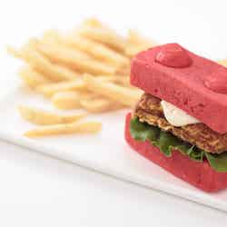 レゴチキンバーガーセット 1,520円/画像提供:LEGOLAND Japan