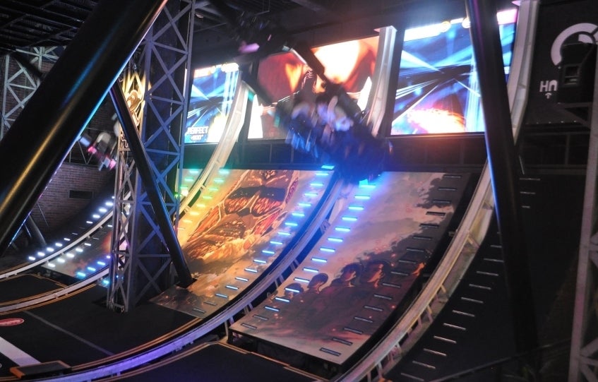 2015年イベント時の装飾／「進撃の巨人 attack on titan in JOYPOLIS- Season 2 -」：（C）諫山創・講談社／「進撃の巨人」製作委員会