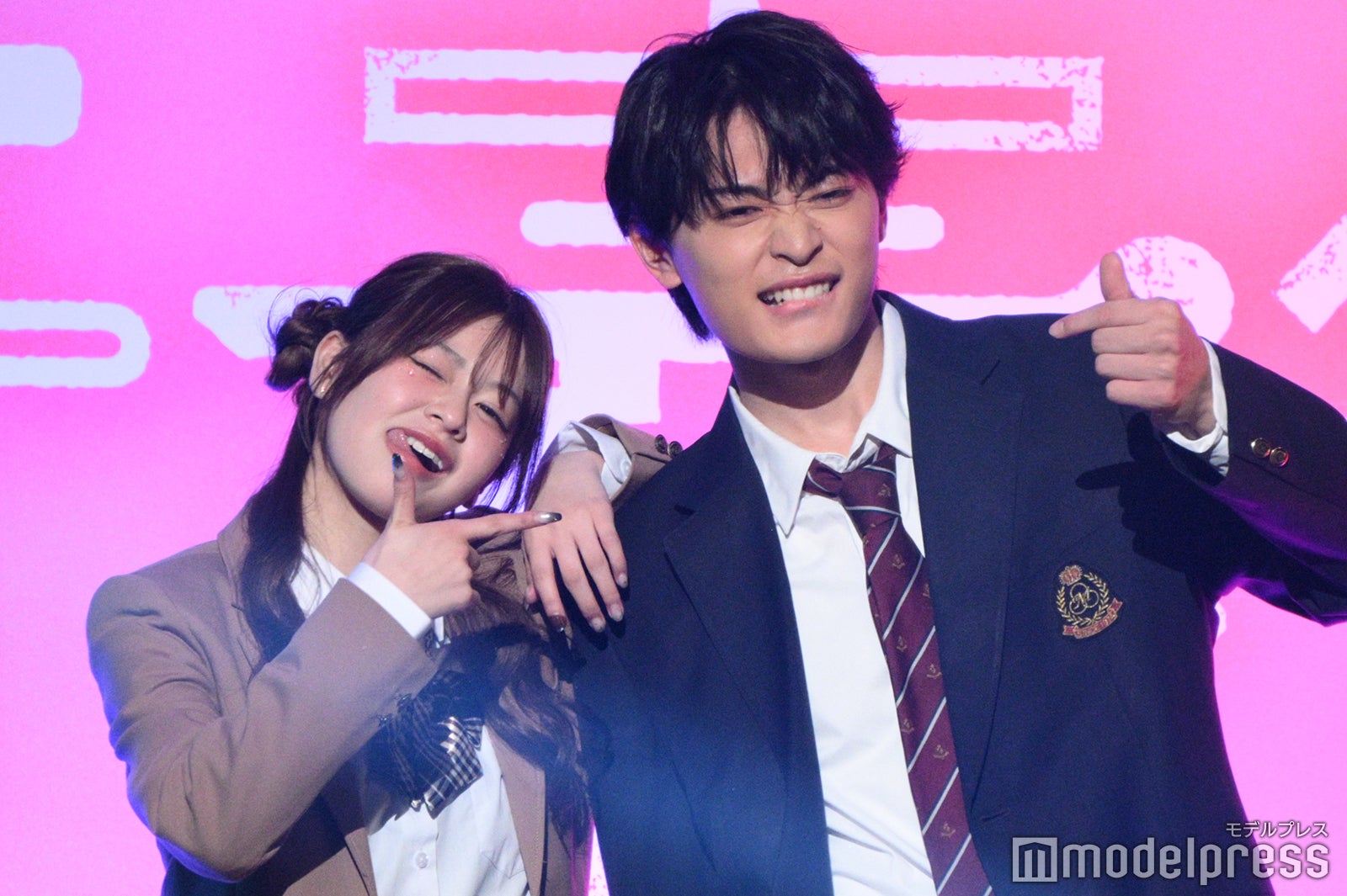 米澤りあ、黒木聖那（C）モデルプレス