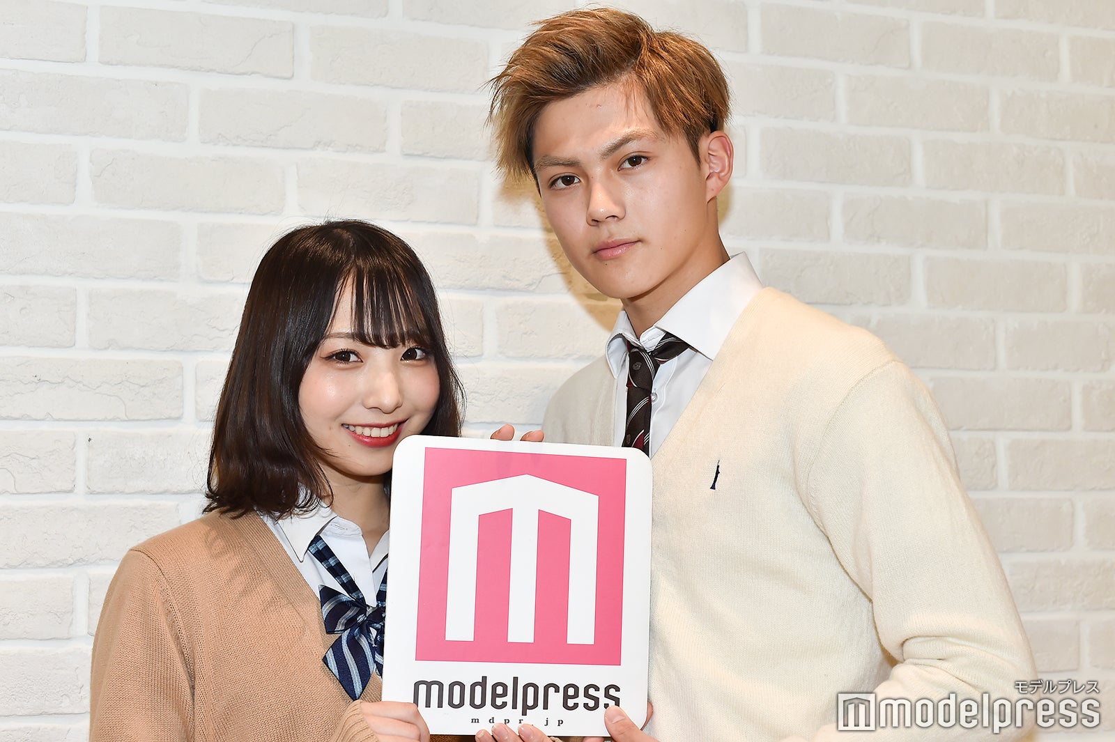 ゆいな（中野ゆいな）、ひろよし（簡宏嘉）（C）モデルプレス