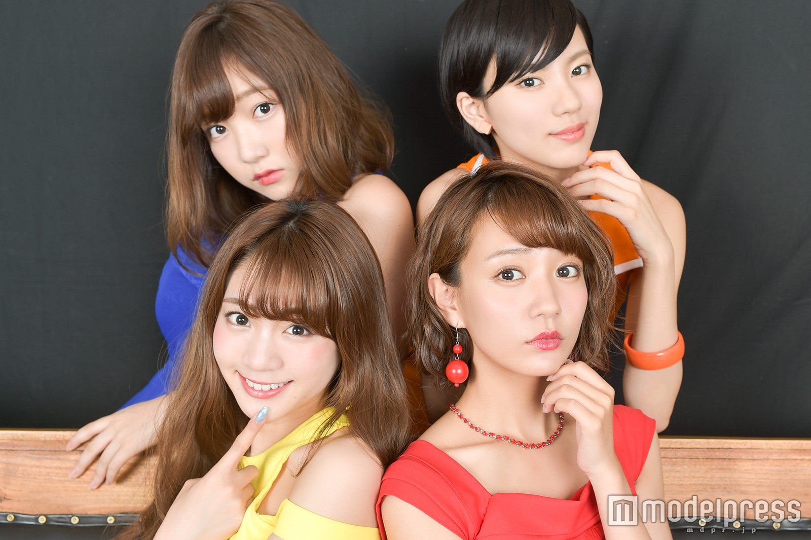 「夢みるアドレセンス」（左上から時計回りで）京佳、小林れい、荻野可鈴、志田友美 （C）モデルプレス