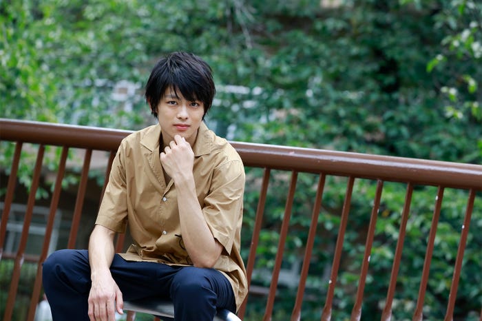 嘉島陸/2019年度カレンダーアザーカット/撮影:LUCKMAN(画像提供:所属事務所)