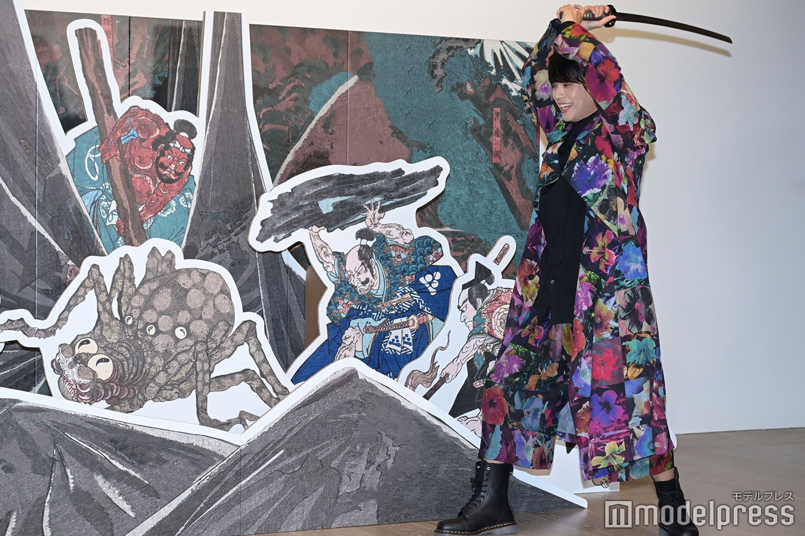 黒羽麻璃央 （C）モデルプレス