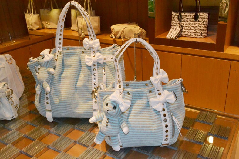 「サマンサタバサ」上海梅龍鎮伊勢丹店の店舗風景