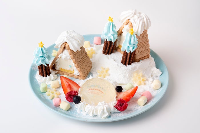 雪降る街のデザートタワーセット1段目/画像提供:ソルト・コンソーシアム